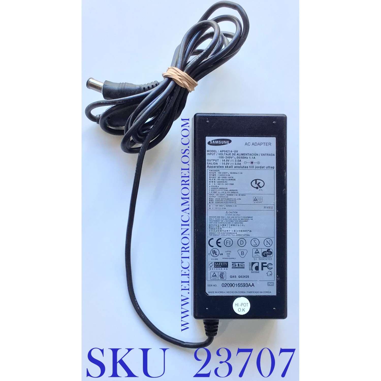 ADAPTADOR SAMSUNG / NUMERO DE PARTE 021068-00 / S1 50009703 / QAS Q02425 / ENTRADA VCA 100-240V / SALIDA VCD 14.0V - 3.0A / 50-60Hz / MODELO AP04214-UV	